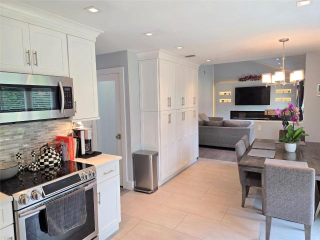 House for sale in Holtsville
