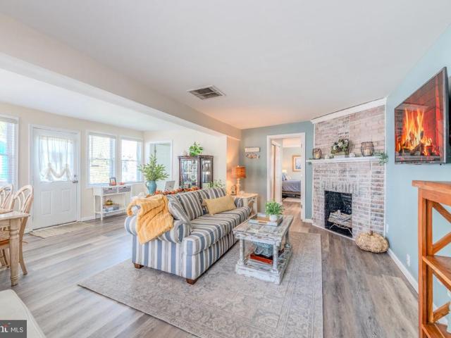 House for sale in Owings Beach, Deale