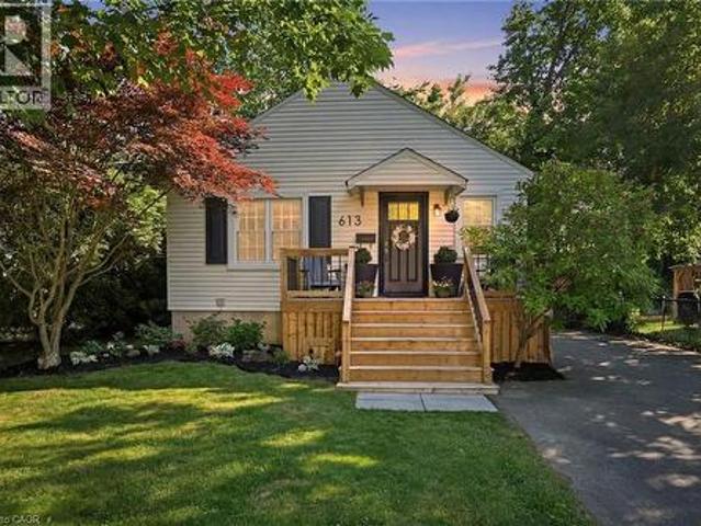House for sale in Burlington, Ontario