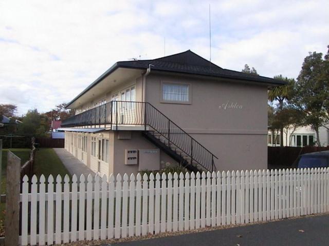 House for rent in Hamilton Central, Hamilton City