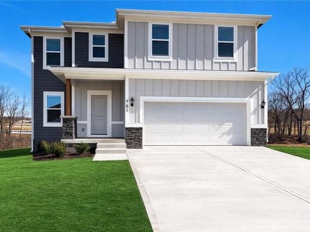House for sale in Raymore, Missouri