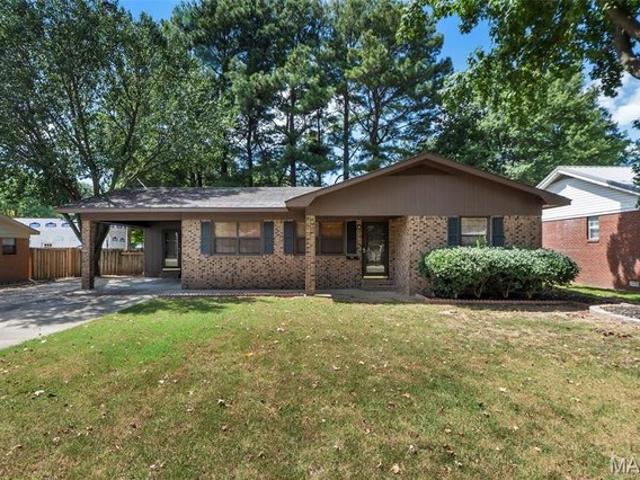 House for sale in Kennett, Missouri