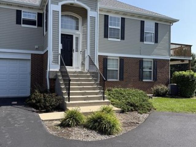 Condo for sale in Mchenry, Illinois