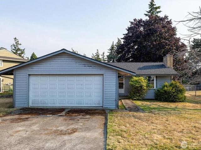 House for sale in Oak Harbor, Washington