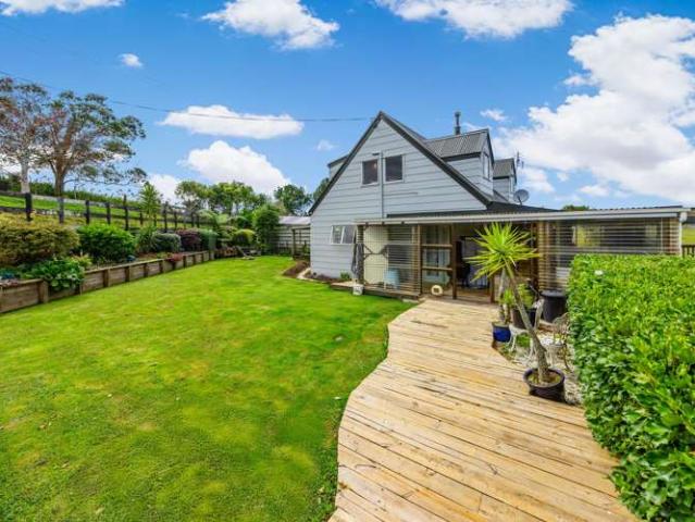 House for sale in Awhitu, Oroua County