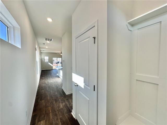 Townhouse for sale in The Grove at Pendleton, Pendleton