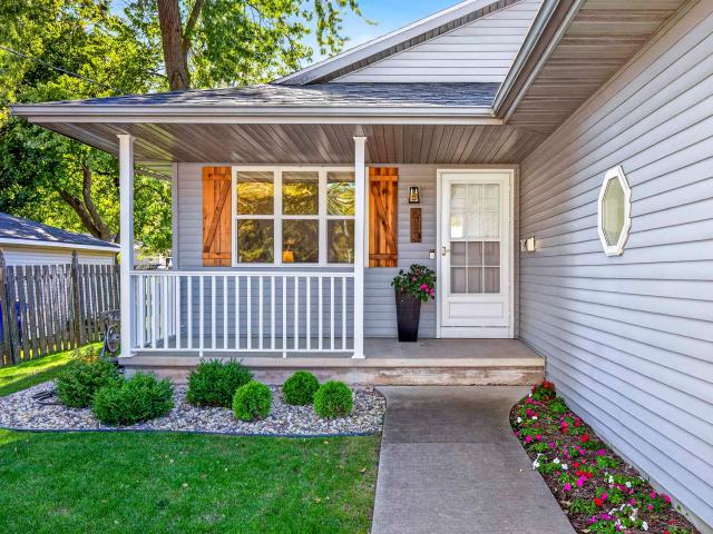 House for sale in Kaukauna, Outagamie County