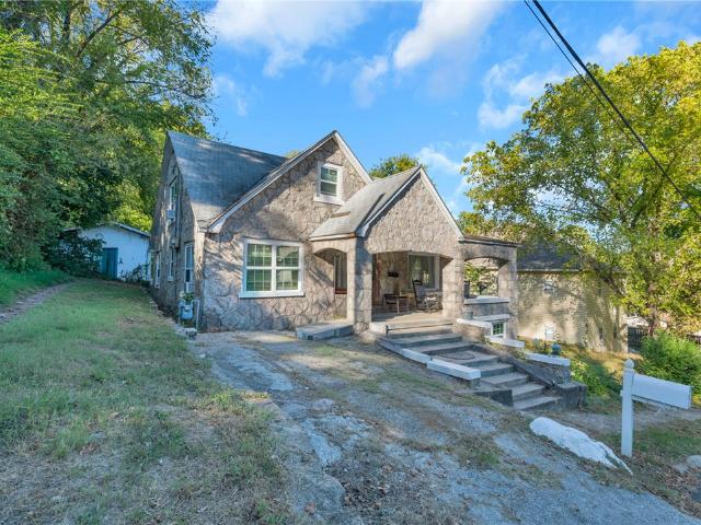 House for sale in Harrison, Boone County