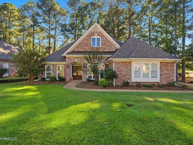 House for sale in Ridgeland, Mississippi