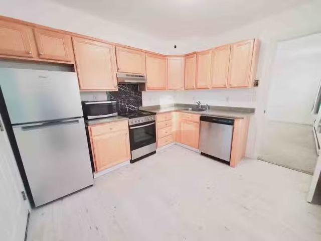 Condo for rent in Stamford