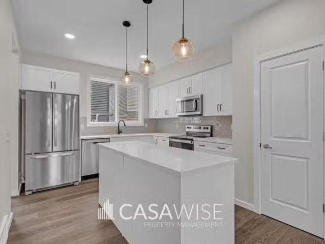 House for rent in Wedgewood, Alberta