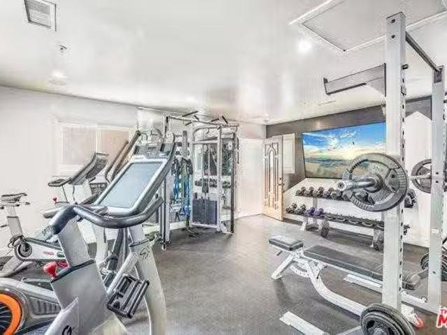 Condo for sale in North Hollywood Condo for sale in North Hollywood