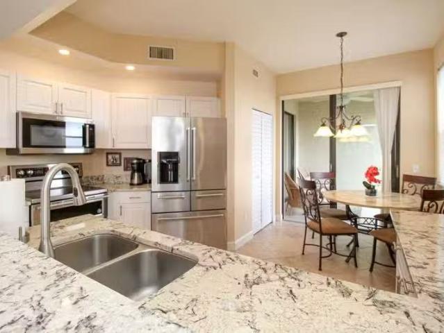 Condo for sale in Naples
