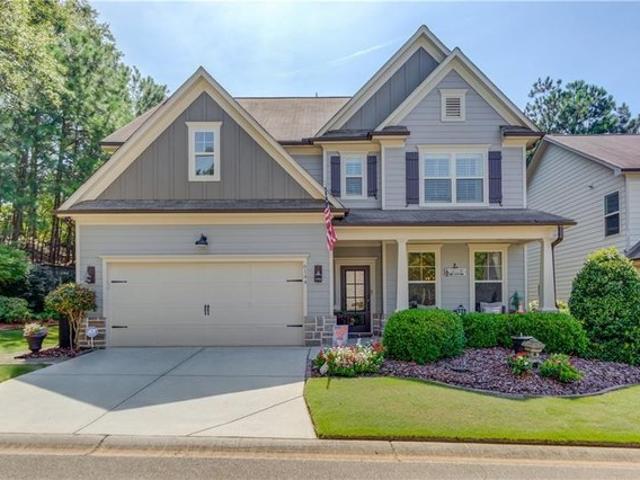 House for sale in Flowery Branch, Georgia