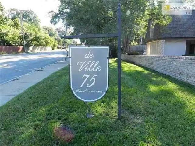 Condo for rent in Shawnee Mission