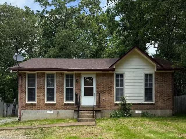 House for rent in Dickson