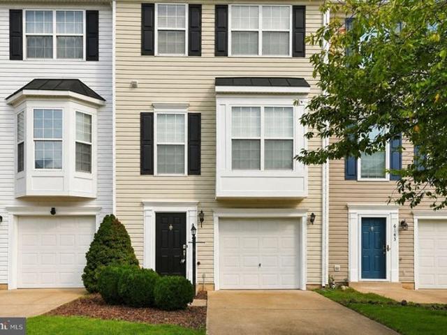 Townhouse for sale in Virginia