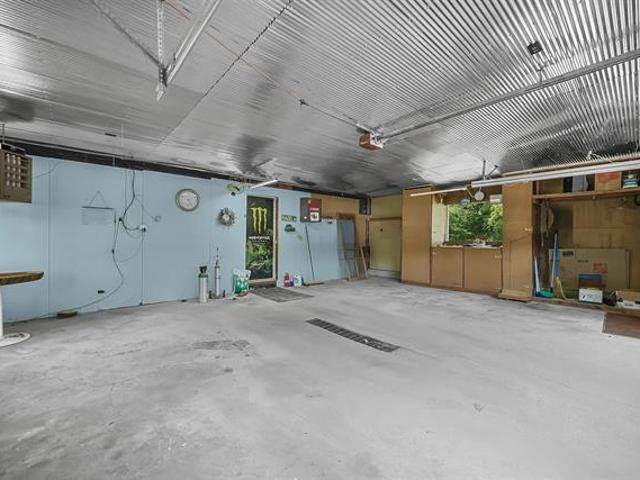 House for sale in Surrey Township, Clare County