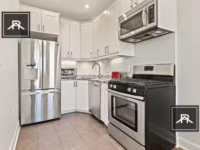 Condo for rent in Brighton