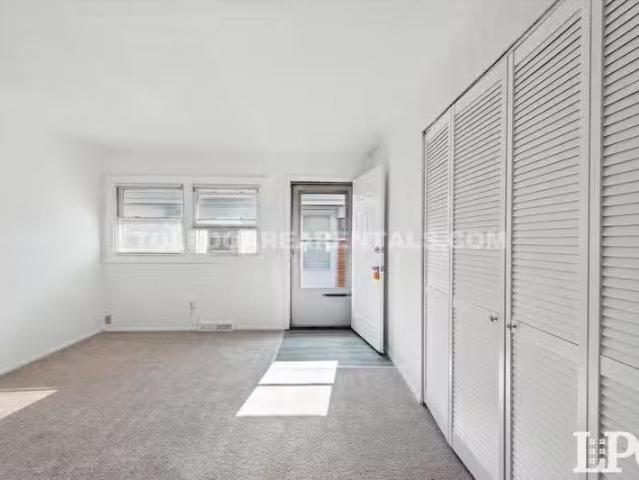 Condo for rent in Toledo