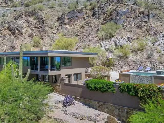 House for sale in Paradise Valley