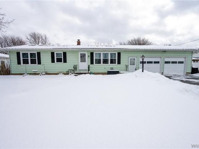 House for sale in Niagara, New York