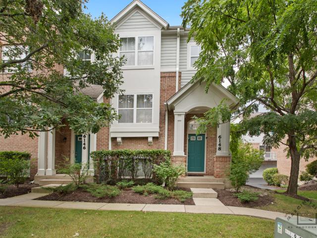 Townhouse for sale in Morton Grove, Illinois