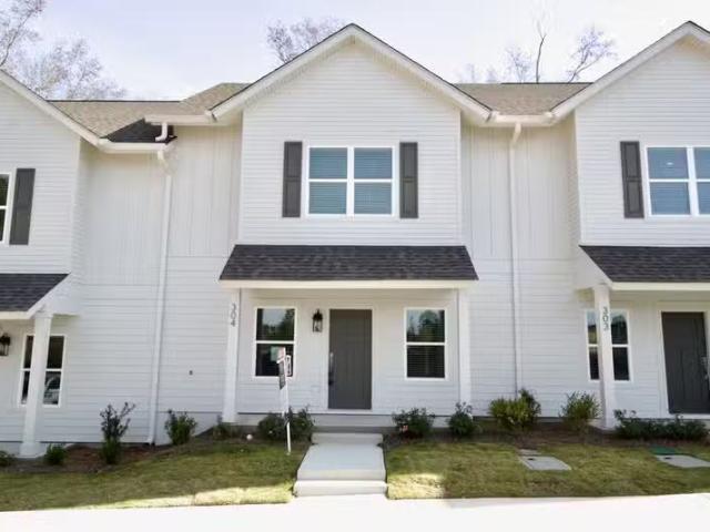 Condo for rent in Opelika