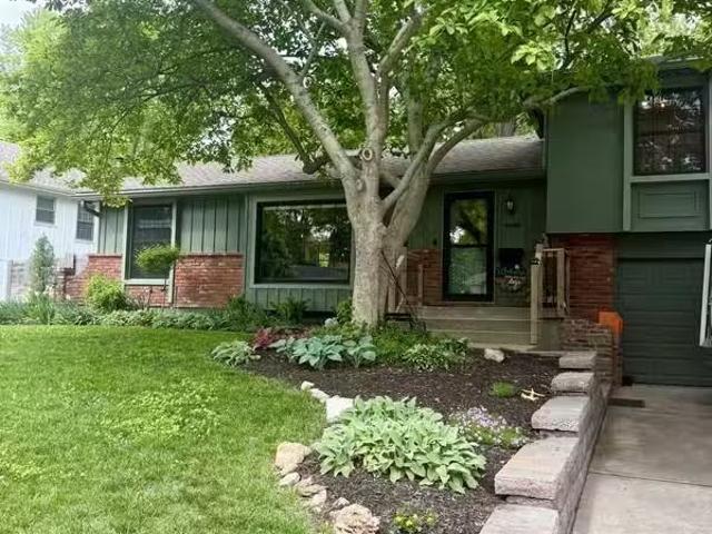 House for rent in Shawnee Mission