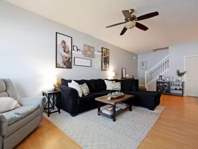 Condo for rent in Farmington