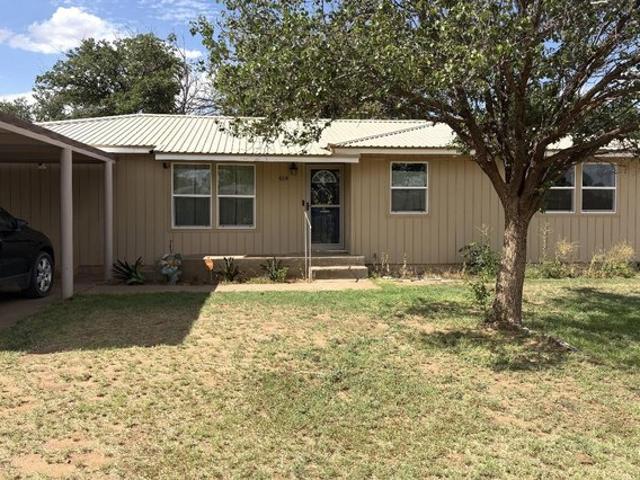 House for sale in Seagraves, Texas
