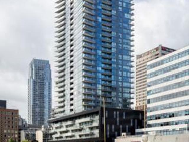 Condo for rent in Toronto, Golden Horseshoe