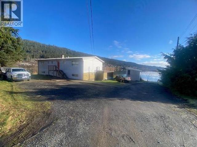 House for sale in Queen Charlotte, British Columbia