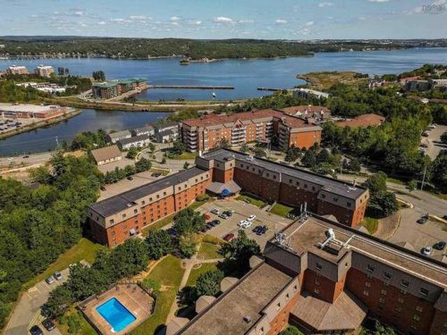 Condo for sale in Nelsons Landing, Bedford