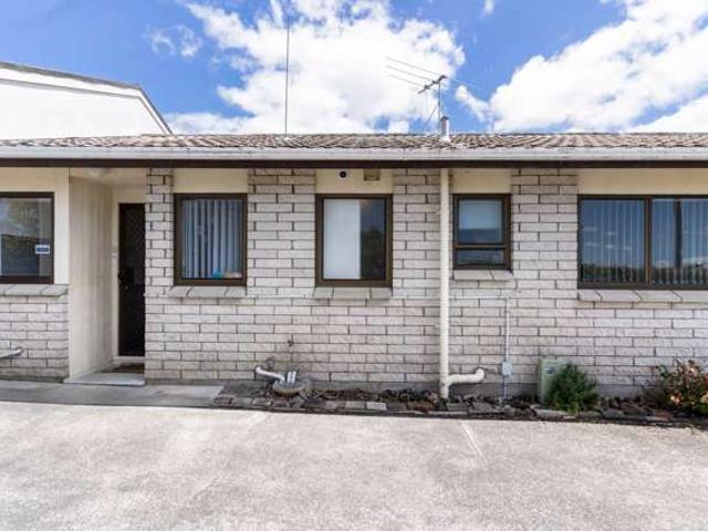 Townhouse for sale in New Lynn
