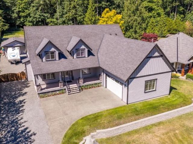 House for sale in Comox, British Columbia