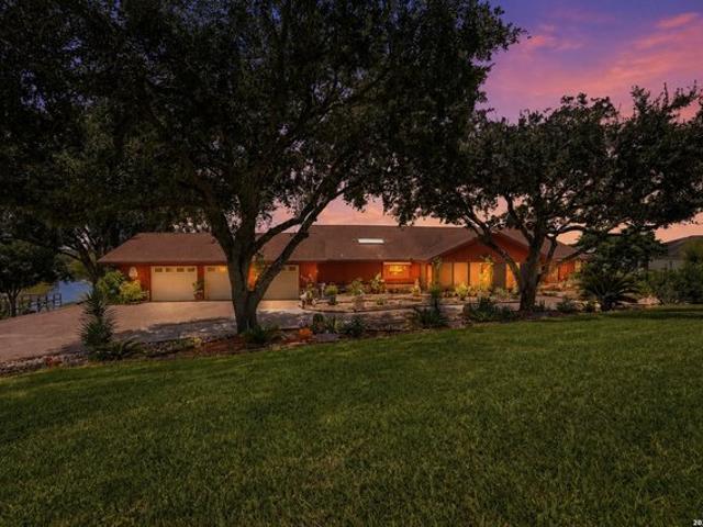 House for sale in Sandia, Texas