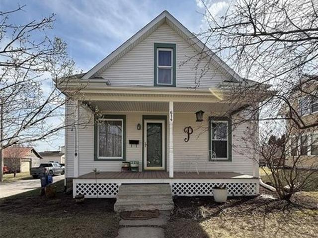 House for sale in Vinton, Iowa