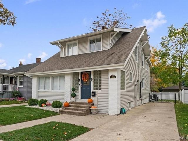House for sale in Royal Oak, Oakland County