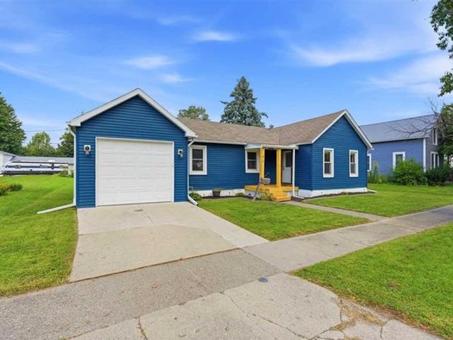 House for sale in Washington, Iowa