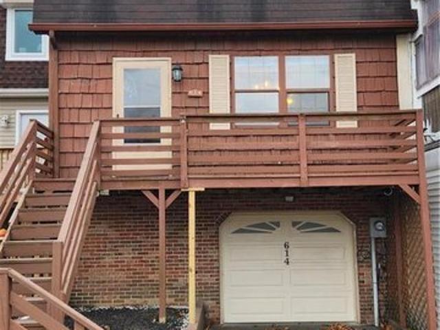 Townhouse for sale in Bath, Pennsylvania