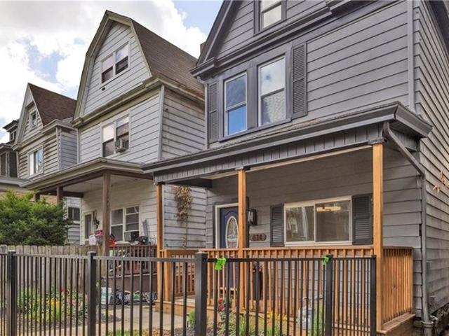 House for sale in Pittsburg, Pennsylvania