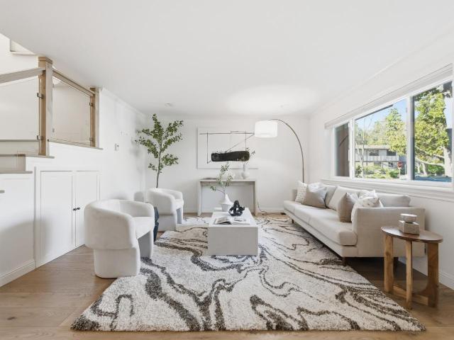 Townhouse for sale in Palo Alto, California