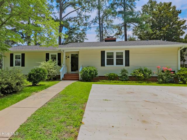 House for sale in Wallace, North Carolina