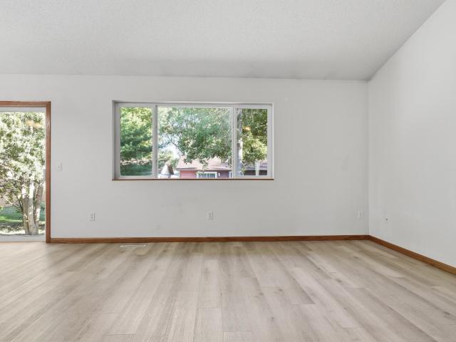 Townhouse for sale in Mcleod, Minnesota