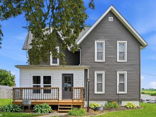 House for sale in Gladbrook, Iowa