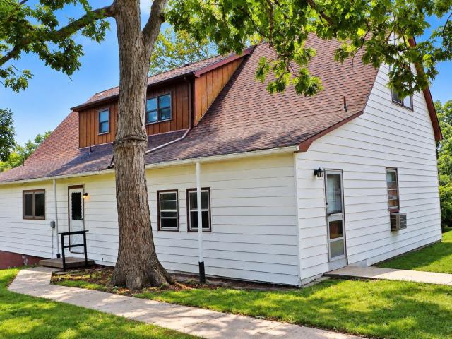 House for sale in Willow Springs, Illinois