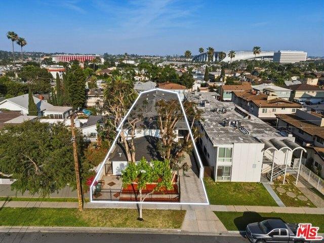 House for sale in Inglewood, California