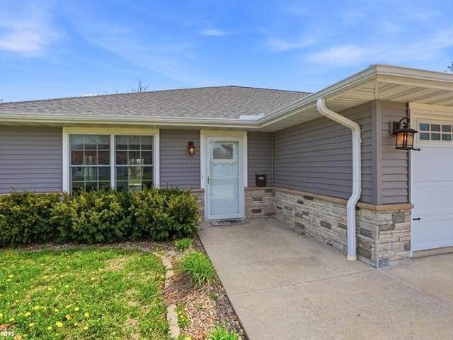 House for sale in Mount Pleasant, Iowa