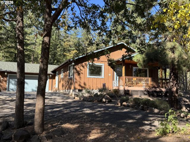 House for sale in Goldendale, Klickitat County